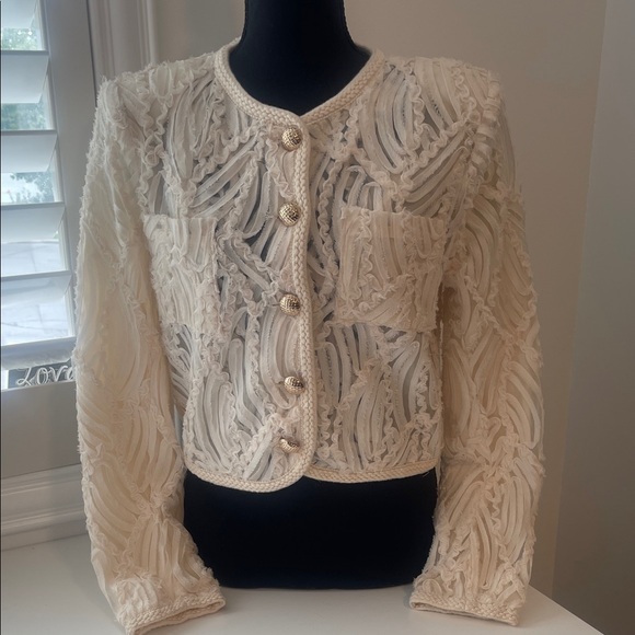 A.peach Jackets & Blazers - Chic Cream Lace Women's Cropped Blazer with Gold Accents